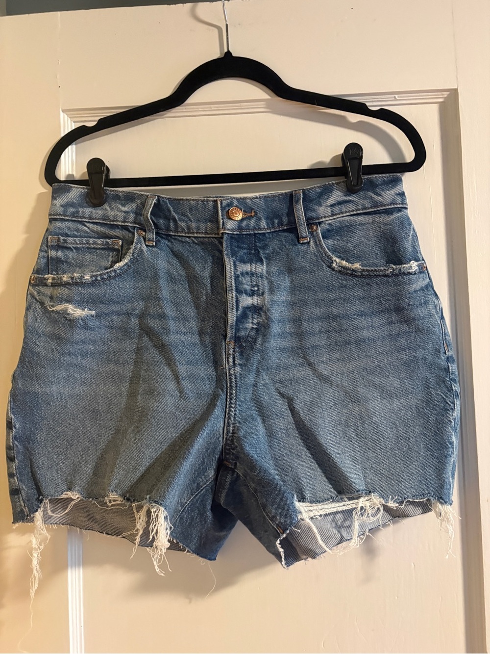 Express Mid-Rise Distressed Light Blue Denim Jean Shorts